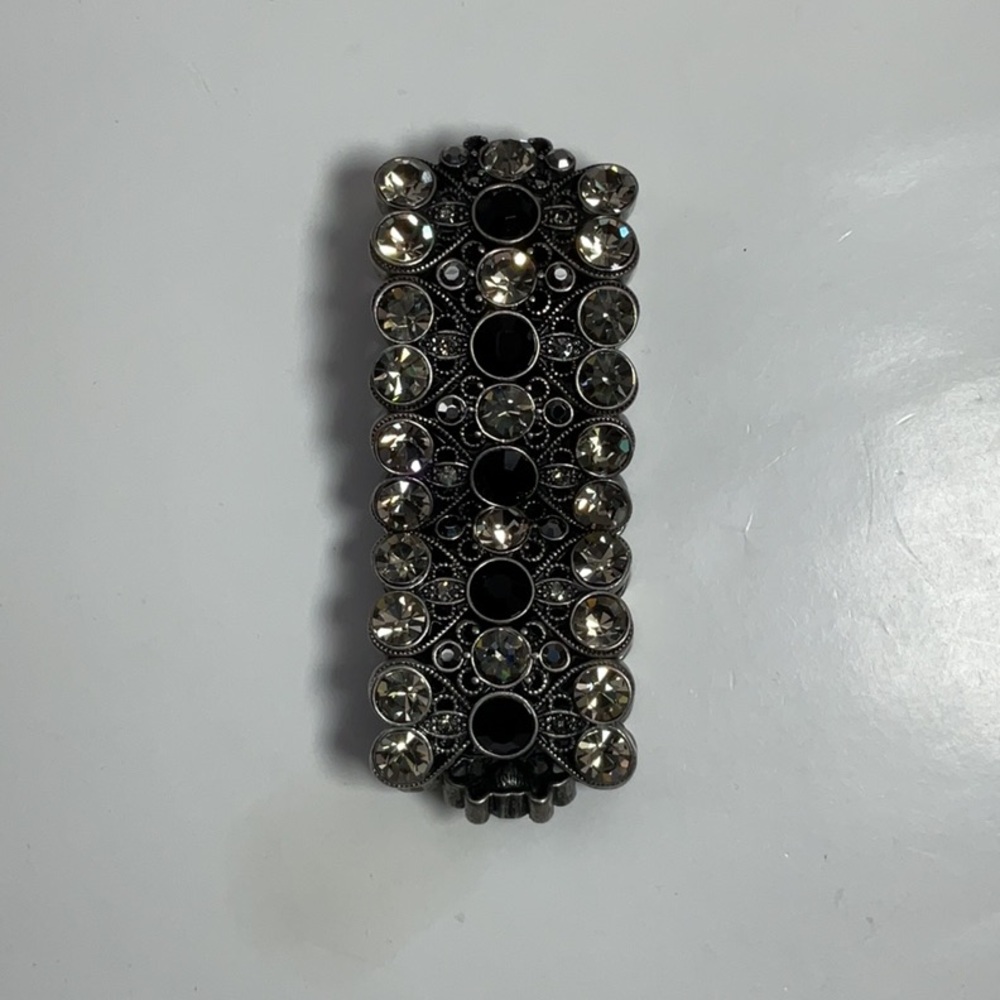 Host Pick!❤️ Rhinestone bracelet - Picture 6 of 9